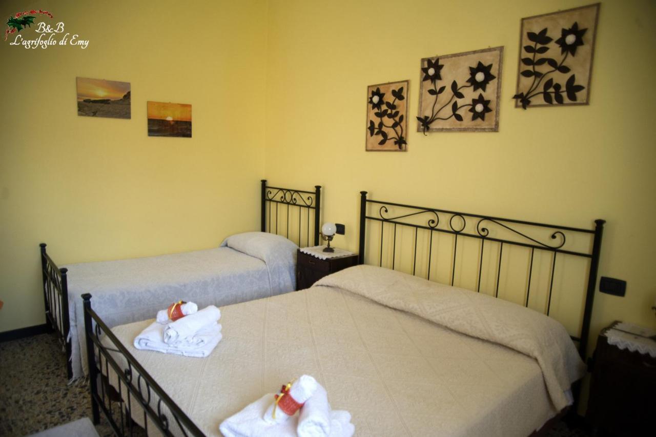 L'Agrifoglio Di Emy Bed & Breakfast Guspini Eksteriør bilde