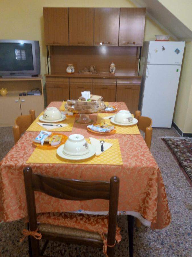 L'Agrifoglio Di Emy Bed & Breakfast Guspini Eksteriør bilde
