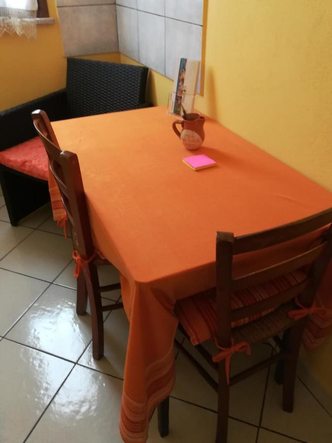 L'Agrifoglio Di Emy Bed & Breakfast Guspini Eksteriør bilde