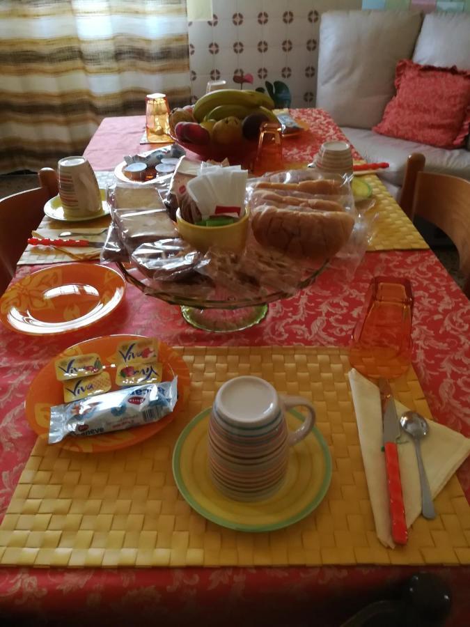L'Agrifoglio Di Emy Bed & Breakfast Guspini Eksteriør bilde