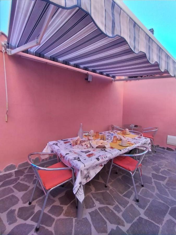 L'Agrifoglio Di Emy Bed & Breakfast Guspini Eksteriør bilde